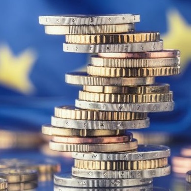 Zinswende: Chef-Ökonomen für restriktive Geldpolitik 2024