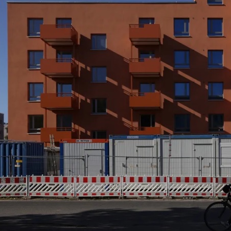 Zahl der Baugenehmigungen für Wohnungen sinkt weiter